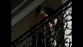 Шатенки втроем: анальный creampie, глотают и в чулках