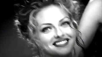 Stacey Sanches PMOY 1996: Tetas grandes vintage