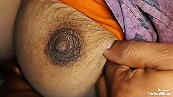 Bhabhi Chus Chus Kar Pani Nikali