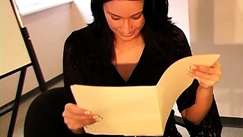 Jessy, amateur Teen, masturbiert mit Toys im POV