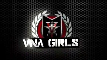 Maggie Green tetona con tetas naturales enormes y provocativas