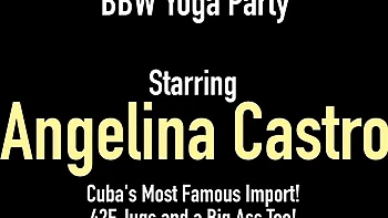 Angelina Castro & Sofia Rose, cubanas peitudas no trio quente