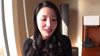 Cocu excité regarde sa copine se faire baiser