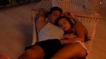 Fellation, branlette et fisting avec grosse éjac