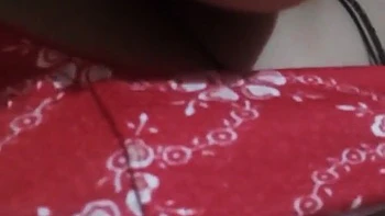 Bhabhi Ji’s saftige Fotze wird hart gefickt