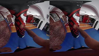 Волосатая MILF получает минет втроем в боксерском VR