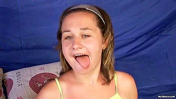 Adolescentes rusas Tracy y Sheila follando salvaje