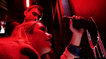 Interracial Gloryhole mit Handjob und Blowjob Wahnsinn