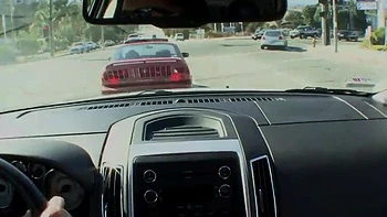 Chica teen con tetas redondas follada duro por viejo