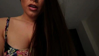 Meana Wolf folla y chupa en POV hardcore