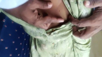 Индийская любительница Дхивья трахнулась