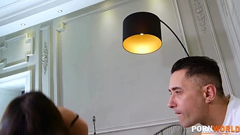 Zierliche Janice Griffith will eine fette Ladung Sperma