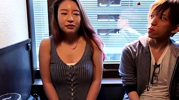 Замужняя японка целуется и кончает судорожно