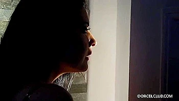 Liza Del Sierra baise son amant violemment à l'hôtel