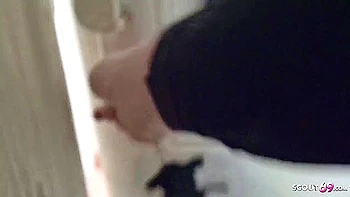 Пухлая 18+ подросток Элиса изменяет и трахается на кастинге