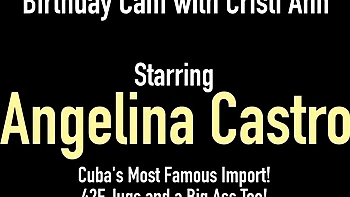 Большие сиськи и жопа Анджелины Кастро и Кристи Энн в групповом трахе