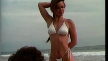 Aja Classique : Sucer, Levrette et Cowgirl