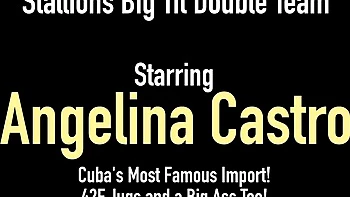 Пышная кубинка Саманта сосёт большой чёрный член