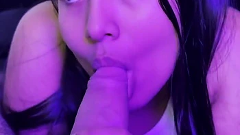 Schon mal jemanden erlebt, der dich leidenschaftlich bläst?