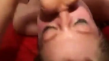 Рыжая дрочит с глубоким горлом