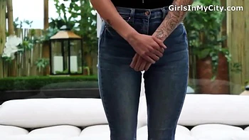 Latina MILF loca folla duro para conseguir trabajo de modelo