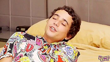 Chloe Cherry und Brünett Teen 3er Fick