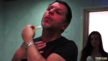 Pechitos chicos, mamada dura, perrito y vaquera