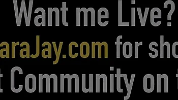 Sara Jays Cougar Tanz mit Toys