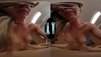 Prof donne une branlette et baise en cowgirl et levrette VR