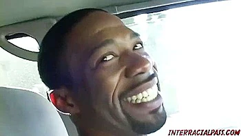 Trío interracial alemán con BBC y tetas pequeñas