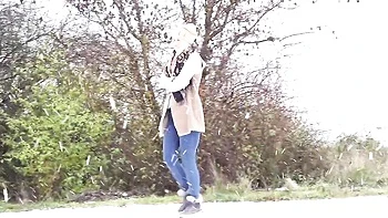 Blonde Model Bianca Pisses Outdoors Nude