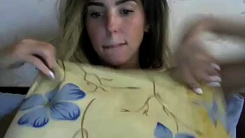 Amateur Tits Flashing Cam Show