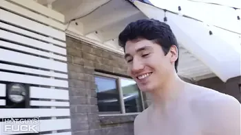 Lost His VIRGINITY To Hottest Black Girl! Slept Like A Baby!