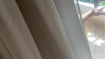 Espiei a novinha até que … [completo no RED]