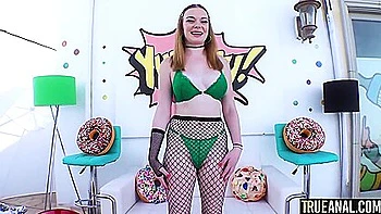 Samantha's First Hardcore Ass Pumping with Rimming and Assjob