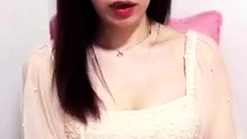 Asian teen Zhang Sini masturbates risky in public lingerie