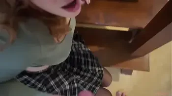 Stepsister got stuck in the stairs without panties