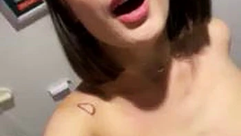 Lynbby: Amateur, Babe  Fansly Porn