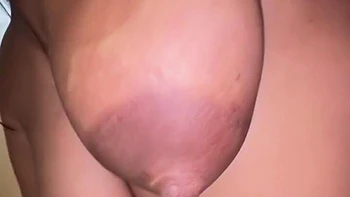 When My Parents Are Not At Home, The Hot Muslim Maid Try To Seduce Me By Show Her Big Boobs & Huge Ass Without Dress