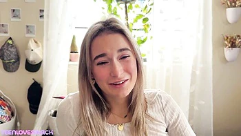 Watch insatiable Thea Marie and Kaby Snow's dirt