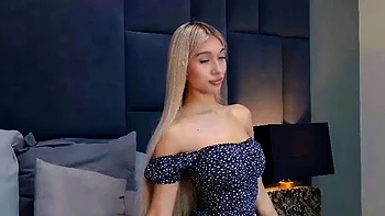 Close up MiLF getting it in the ass