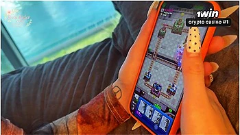 Freaky Ahh Beautiful Stepsis Refuses To Wear Panties In My Bed