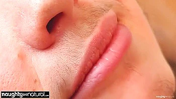 Pleasing Kisas Fetish Action