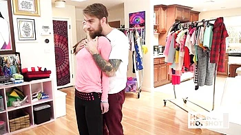 Hookup Hotshot featuring Avery Moon and Bryan Gozzling's behind the scenes dirt